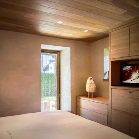 New Chalet W Near Slopes & Sauna Holiday home